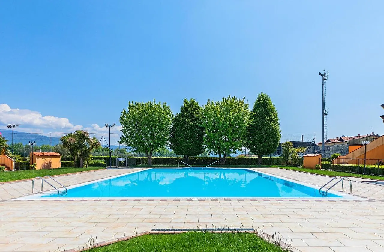 I Girasoli Apartment By Wonderful Italy Toscolano Maderno Italy