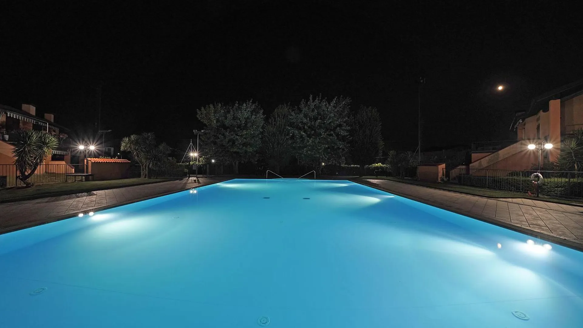 I Girasoli Apartment By Wonderful Italy Toscolano Maderno Italy
